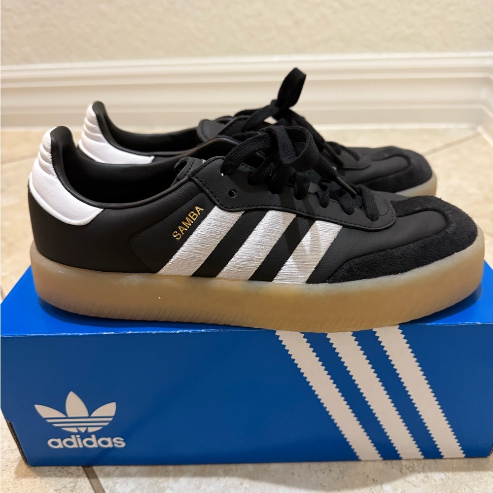 Black Adidas Sambae
